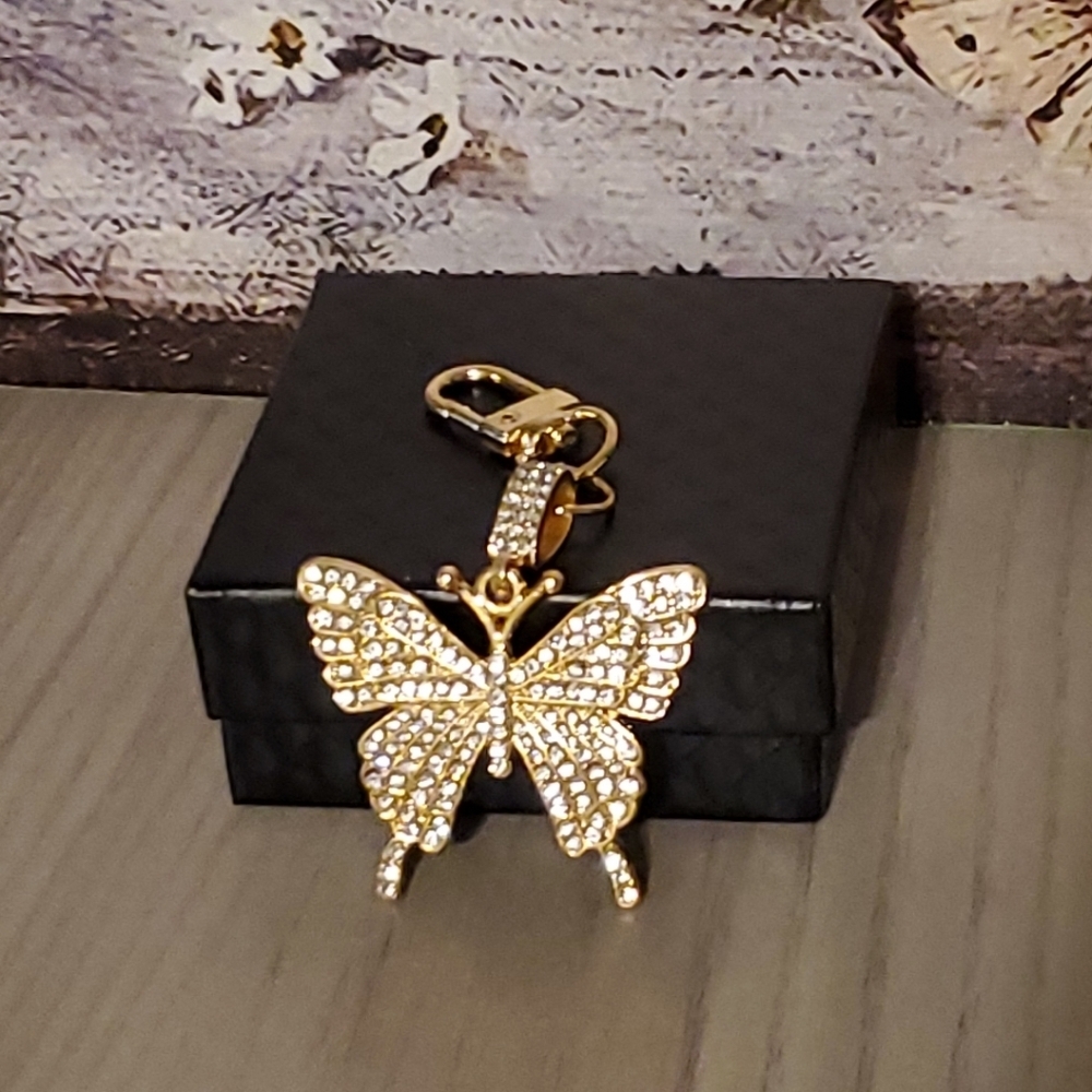 NWOT Beautiful Butterfly Keychain, Backpack Charm (Golden)